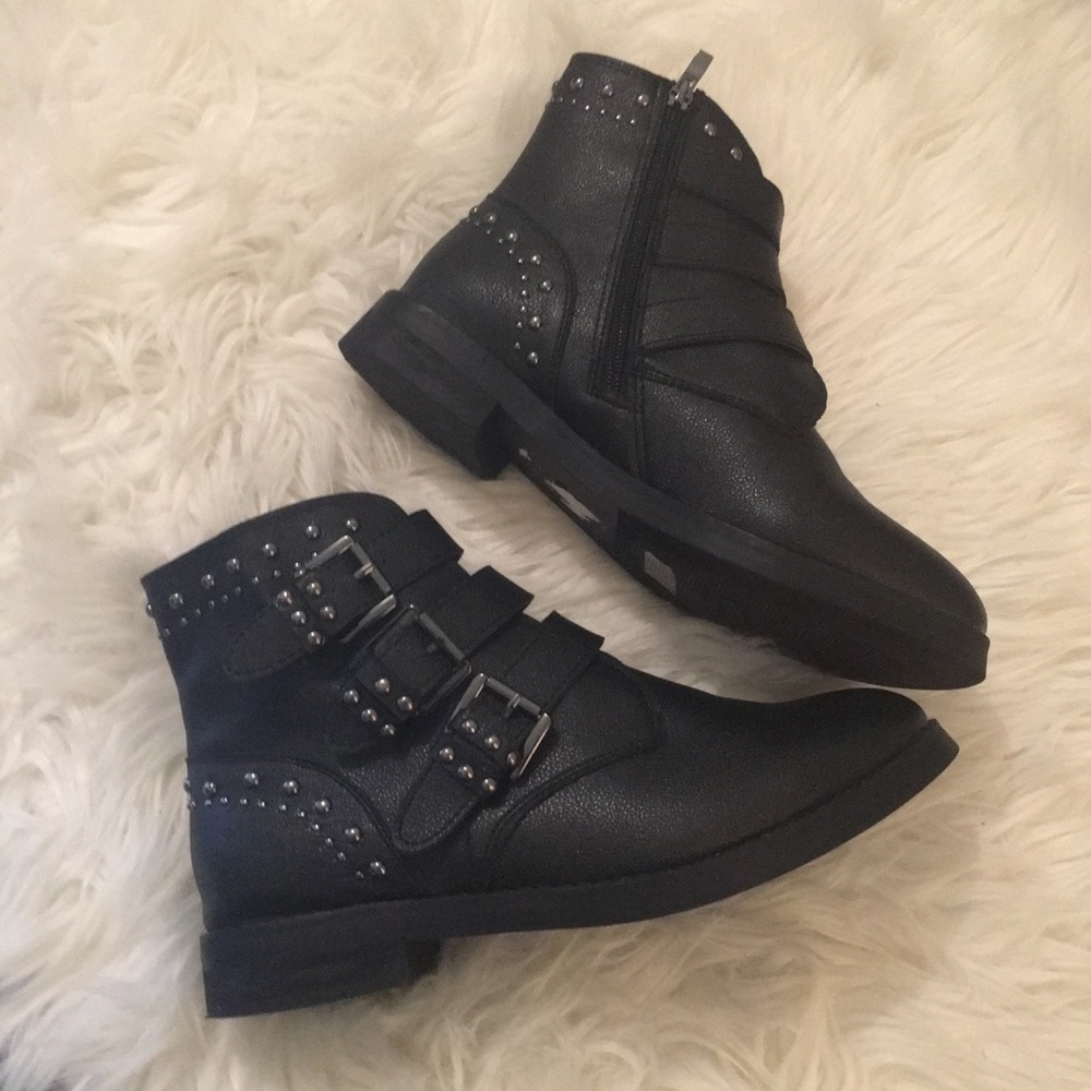 Rue 21 buckle Booties